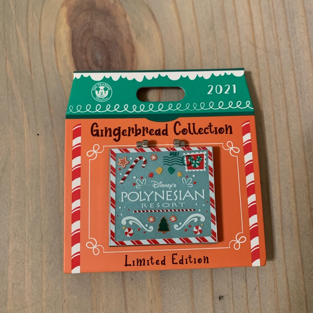 2021 Polynesian Resort Moana Gingerbread House Limited edition pin